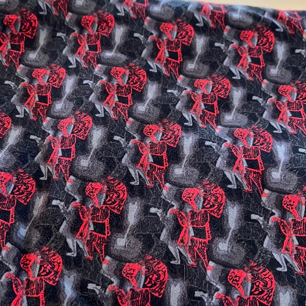 Lularoe TC Edna leggings Disney, never worn
